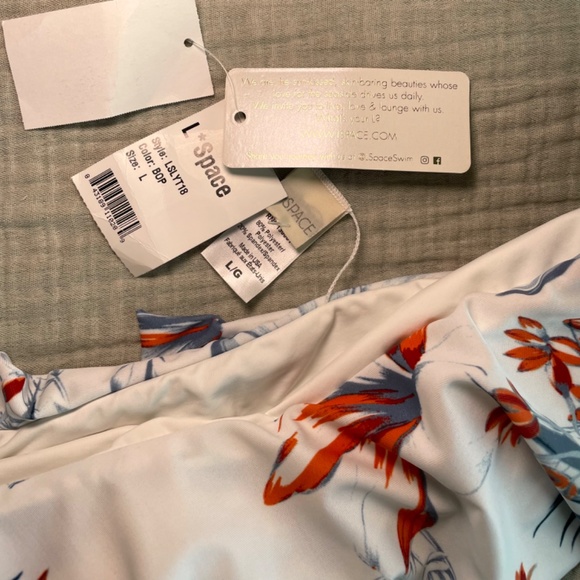 LSpace Brand New Floral Two Piece Bikini Set - Picture 4 of 5